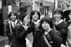 HPV vaccine Japanese_Schoolgirls